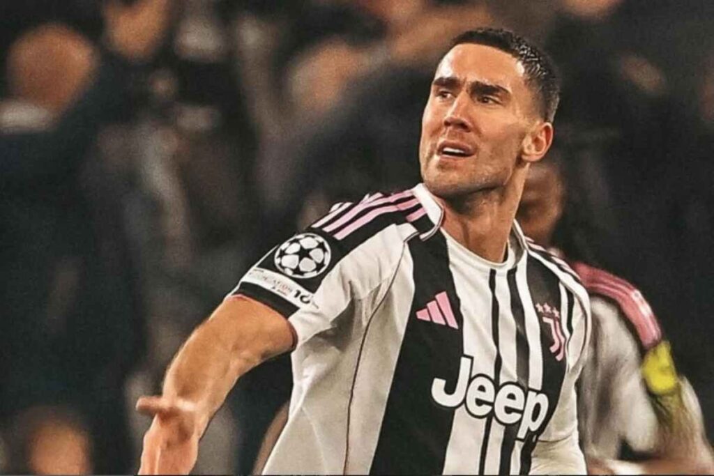 Vlahovic cambia idea, tanti saluti ad Allegri: lo tradisce proprio con loro 32 Vlahovic all'Inter