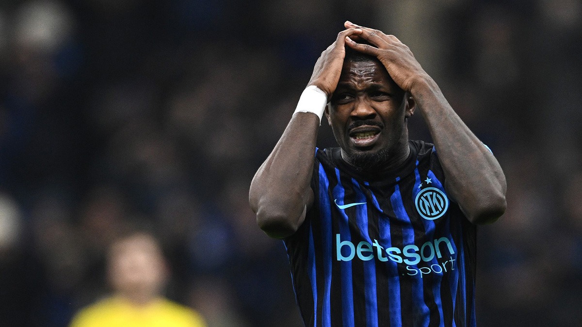 Pagelle Inter Bodo Glimt, clamoroso ko dei nerazzurri! Akanji da incubo, Barella e Thuram flop Pagelle Inter Bodo Glimt, clamoroso ko dei nerazzurri! Akanji da incubo, Barella e Thuram flop