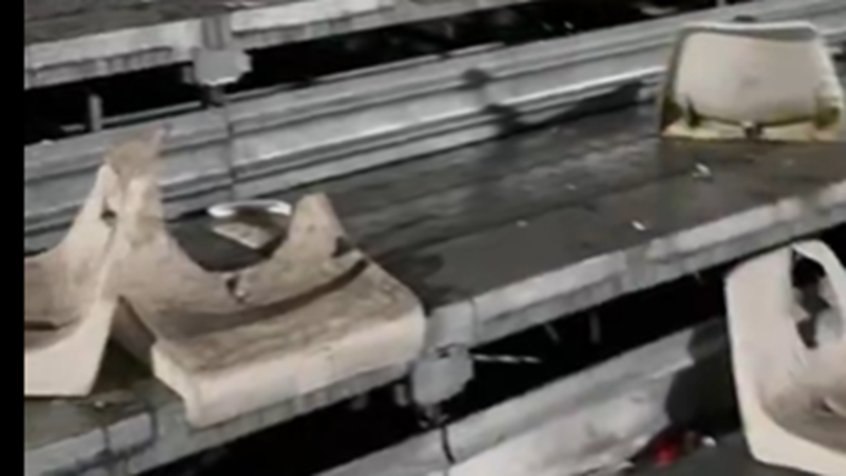 Alessandria Cuneo, follia nel post partita! Danneggiati i seggiolini e i bagni del Piola, ecco cosa è successo – VIDEO