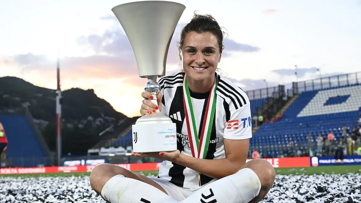 Girelli saluta la Juventus Women: il gesto emozionante verso i tifosi al termine della sfida con il Wolfsburg
