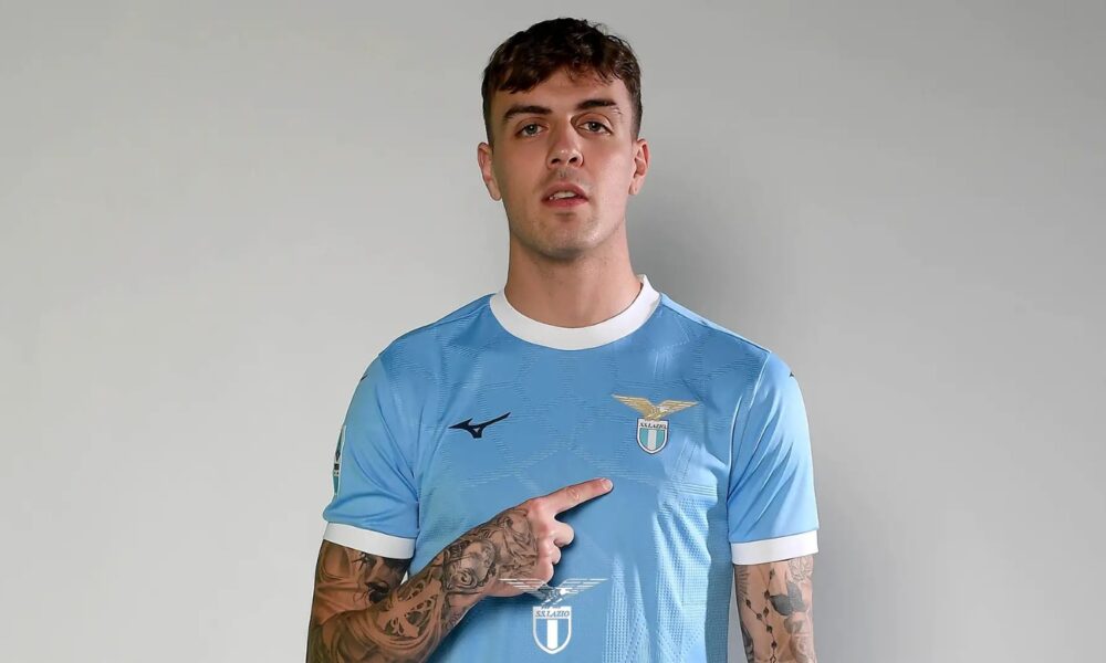 Lazio, ci sarà lui al centro dell’attacco biancoceleste contro la Juventus? La possibile scelta di Sarri