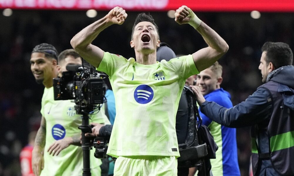 Lewandowski Juve, il Milan pronto a sfidare i bianconeri per l’attaccante polacco! L’agente Zahavi in Italia: i possibili scenari