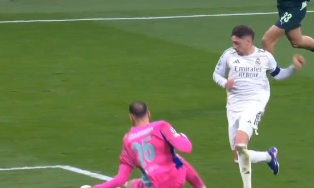 Real Madrid Manchester City, Donnarumma sbaglia tutto: l’uscita maldestra spalanca il gol a Valverde