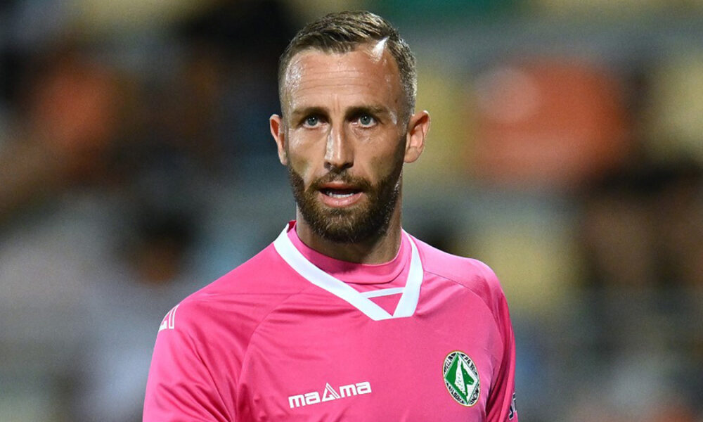 Iannarilli l’eroe a sorpresa dell’Avellino, il portiere segna al 95′ il gol del pari col Catanzaro che può valere la salvezza! Cos’è successo