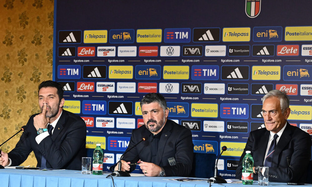 Italia, la conferenza stampa di Gravina, Gattuso e Buffon: «Capisco la richiesta di dimissioni, convocheremo un Consiglio Federale. Ho chiesto a Rino di rimanere»