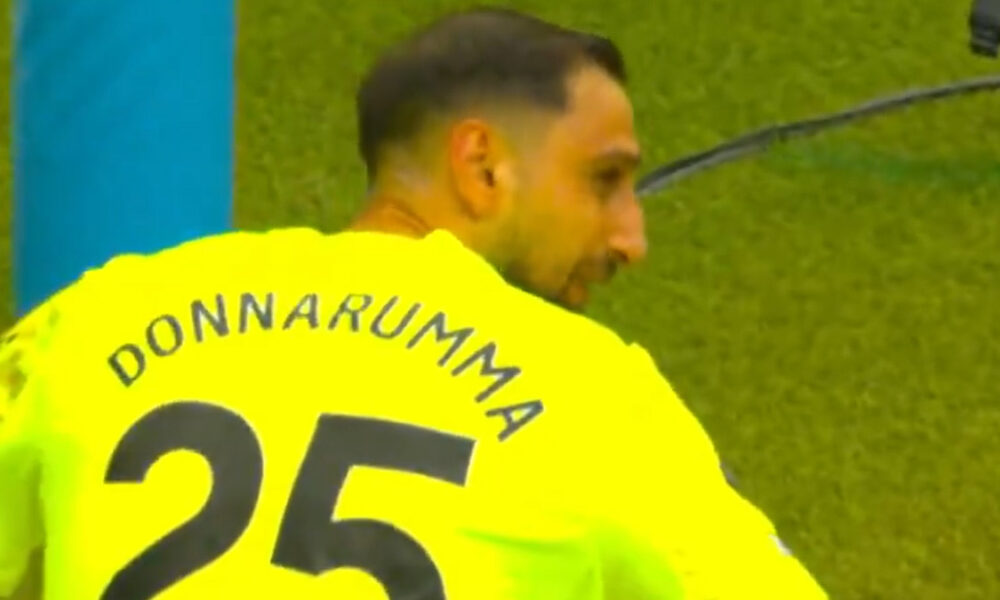 Donnarumma, che pasticcio! Errore clamoroso in Manchester City-Arsenal, la reazione di Guardiola è tutta un programma