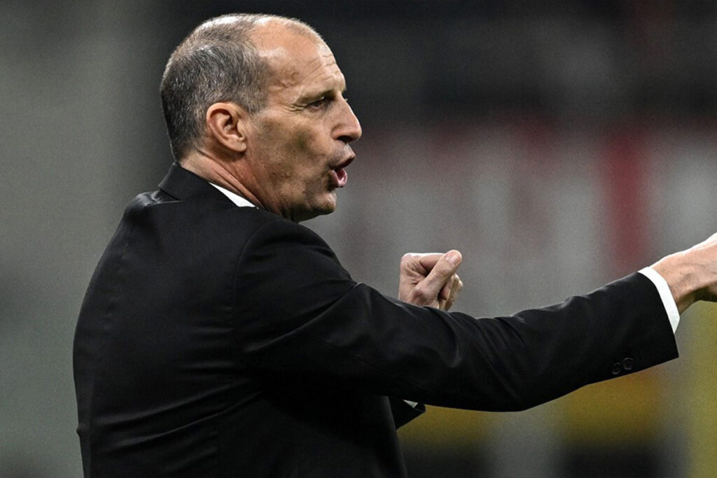 Allegri Conte, il cerchio si chiude! A Napoli come alla Juventus, la storia si ripete. Inizia un nuovo ciclo vincente? 32 L'ex allenatore del Milan, Massimiliano Allegri