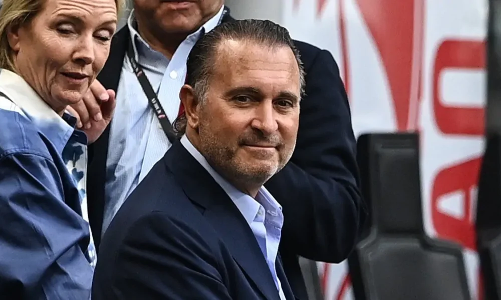 Milan, sorpresa Cardinale! Presente a Marassi, visita alla squadra negli spogliatoi prima del match