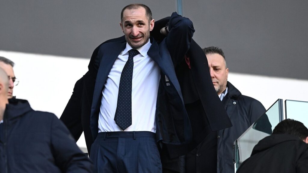 Giorgio Chiellini Juventus in tribuna