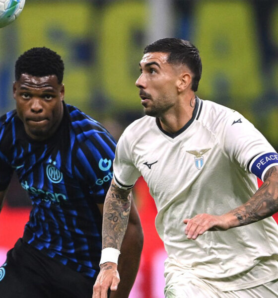 Dumfries e Zaccagni in uno scontro di gioco durante Inter-Lazio