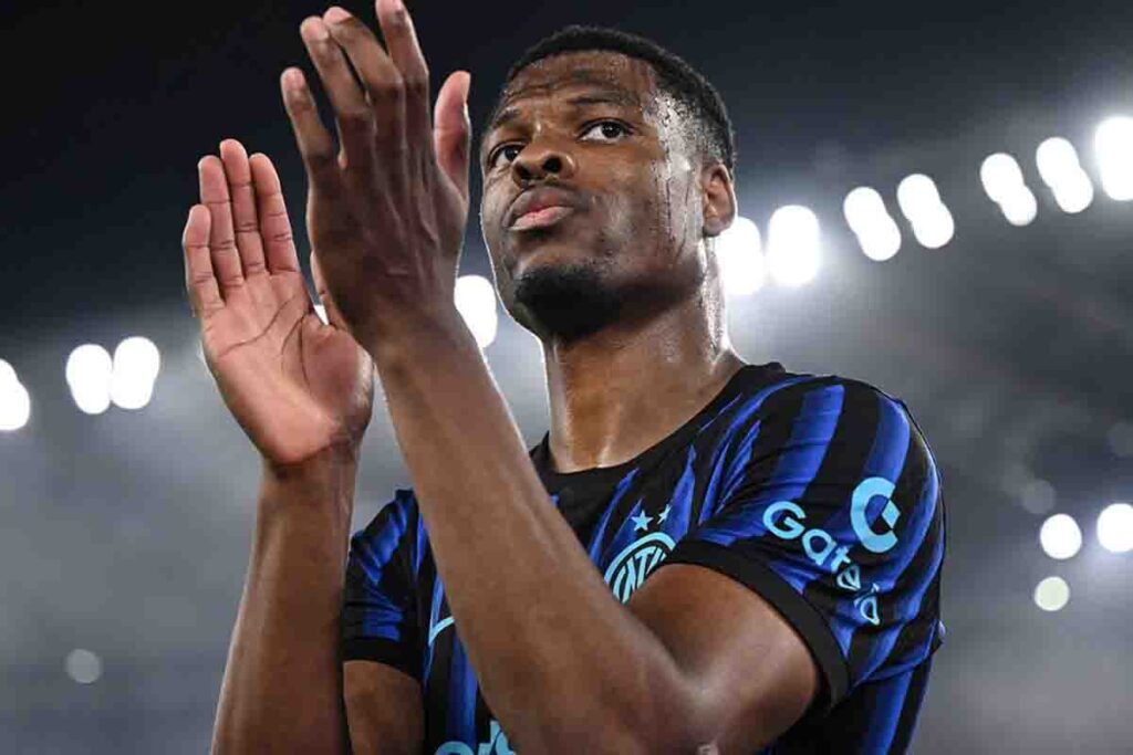 L'Inter va all-in su Palestra: lo sforzo per soddisfare le richieste dell'Atalanta, con l'ombra di Dumfries 32 Dumfries applaude