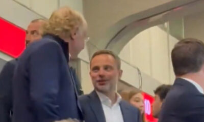 L'ad del Milan, Giorgio Furlani, in compagnia del presidente Paolo Scaroni in tribuna
