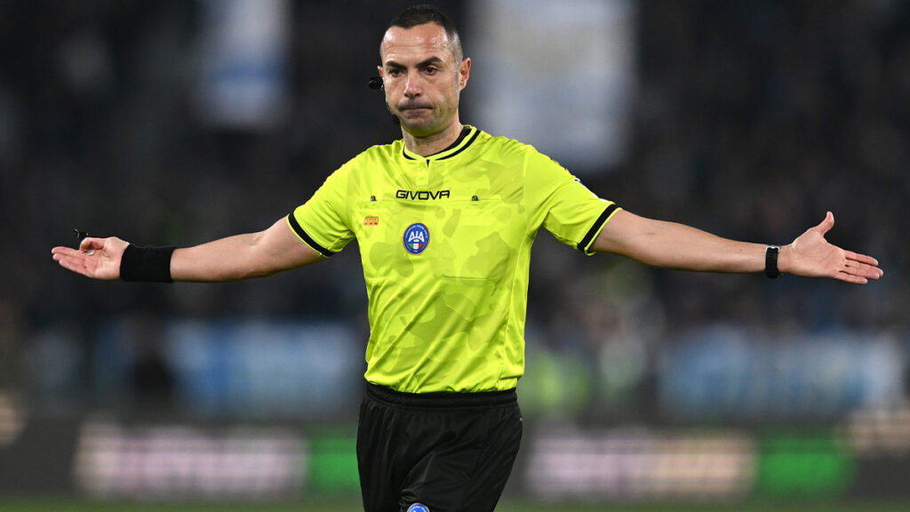 L'arbitro Marco Guida