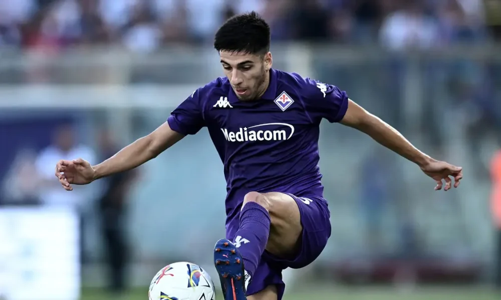 Fiorentina in ansia, brutto infortunio al ginocchio per Parisi: esce in barella contro la Juve! Cosa filtra