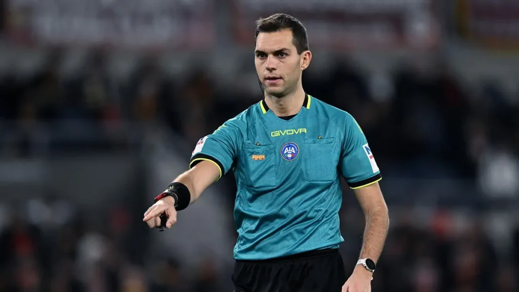 L'arbitro Luca Zufferli