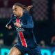 Bradley Barcola mentre corre con la maglia del PSG