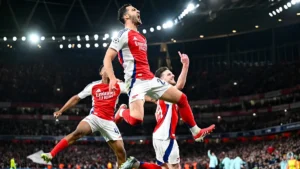 Arsenal giocatori esultano