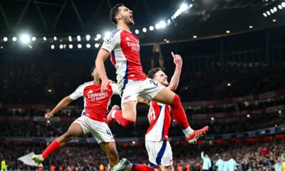 Arsenal giocatori esultano