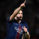 L'esultanza di Khvicha Kvaratskhelia, attaccante del PSG, dopo un gol