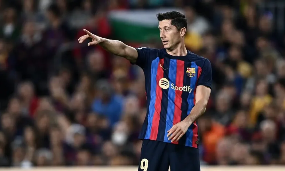 Lewandowski si allontana dalla Juve e dal Milan, dalla Spagna sono sicuri: «Ha accettato l’Al Hilal con un contratto faraonico!»