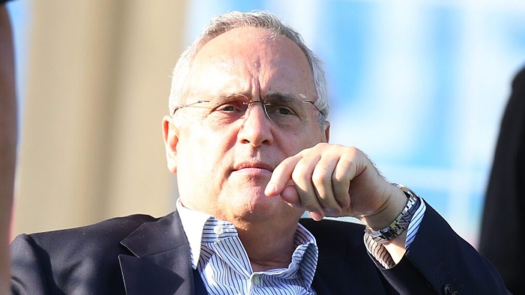 Lotito presidente Lazio foto mentre parla