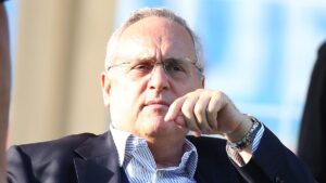 Lotito presidente Lazio foto mentre parla
