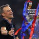 Luis Enrique, allenatore del PSG, col trofeo della Champions League