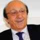 Luciano Moggi sorride