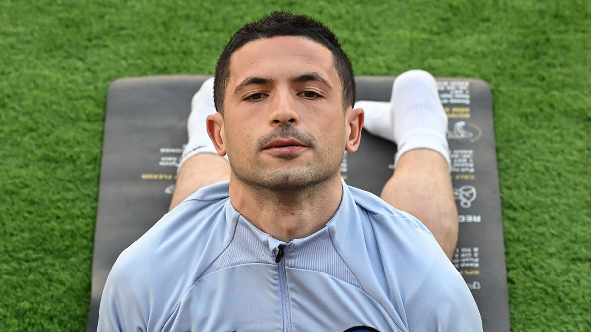 Il centrocampista Stefano Sensi mentre si allena