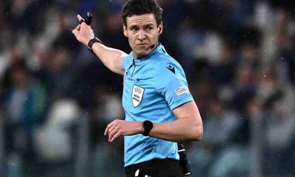 L'arbitro Daniel Siebert