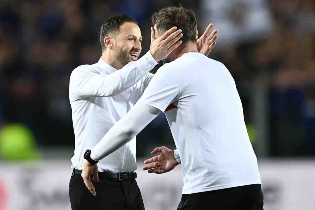 Chi è Domenico Tedesco? Carriera, modulo preferito e stile di gioco: tutto sul candidato per sostituire Italiano al Bologna 32 Tedesco abbraccio