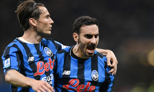 L'esterno dell'Atalanta, Davide Zappacosta, esulta dopo un gol