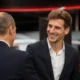 Goretzka e Allegri, allenatore del Milan, di spalle
