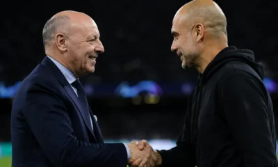 Beppe Marotta, presidente dell'Inter, e Pep Guardiola, manager del City, si stringono la mano
