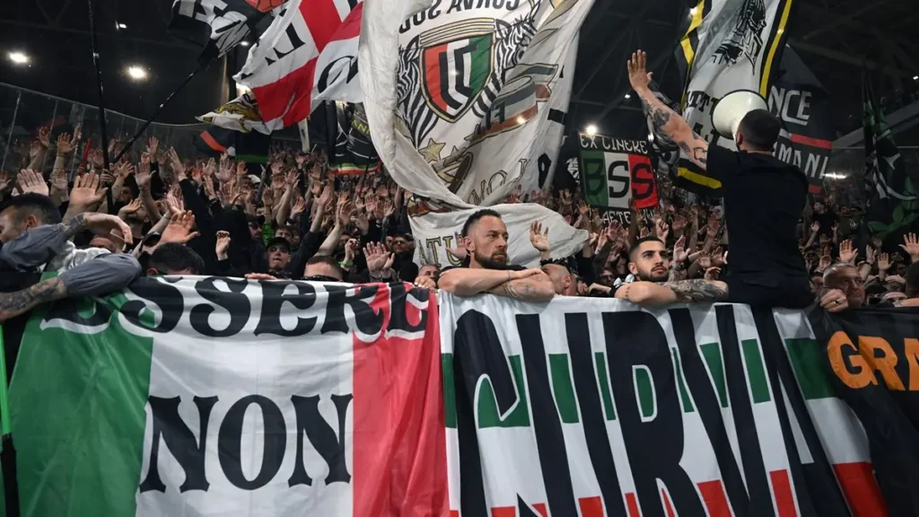 Tifosi juve curva