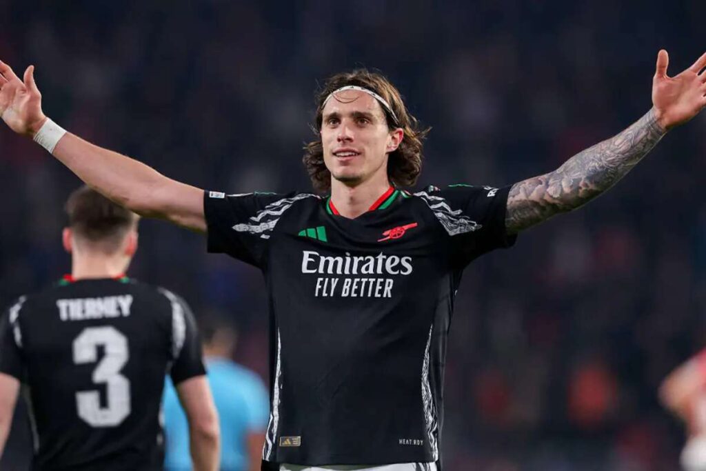 Il difensore dell'Arsenal, Riccardo Calafiori