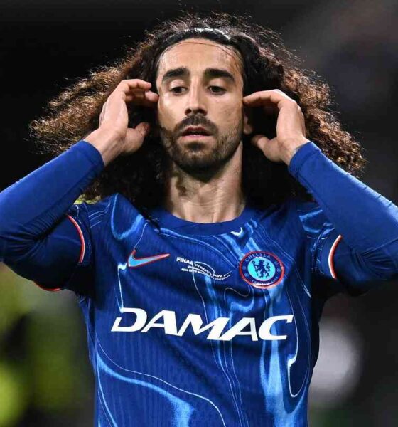 Cucurella durante Betis Chelsea