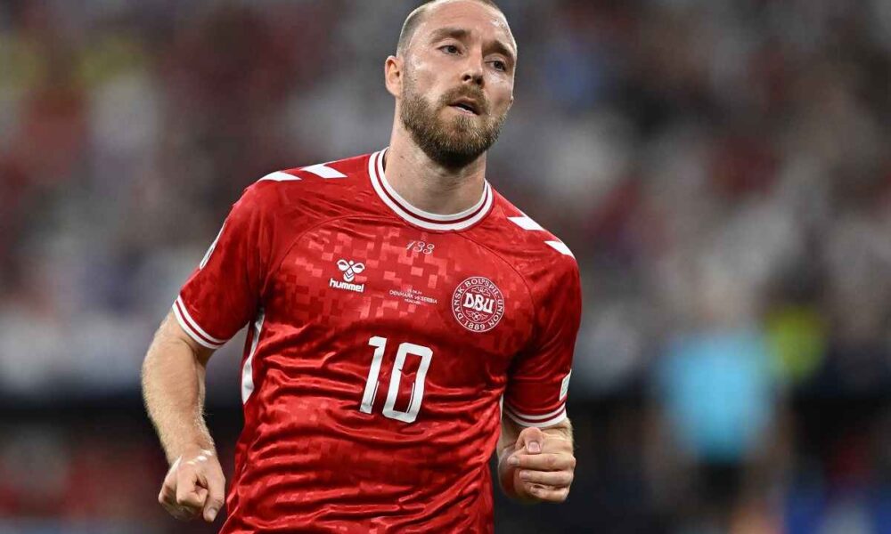 Paura in Danimarca Ucraina: Eriksen crolla a terra dopo un malore, match sospeso! Arrivano rassicurazioni sulle sue condizioni