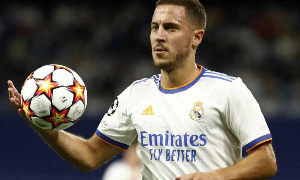 Il genio (imprenditoriale) di Hazard: lancia una nuova linea di hamburger in omaggio al panino che mangiò a bordo campo 15 anni fa