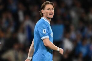 centrocampista del Napoli McTominay