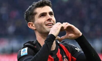 Christian Pulisic, attaccante del Milan, esulta dopo un gol