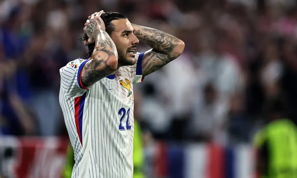 Francia, il caso Theo Hernandez: prestazioni deludenti e posto a rischio per i sedicesimi dei Mondiali