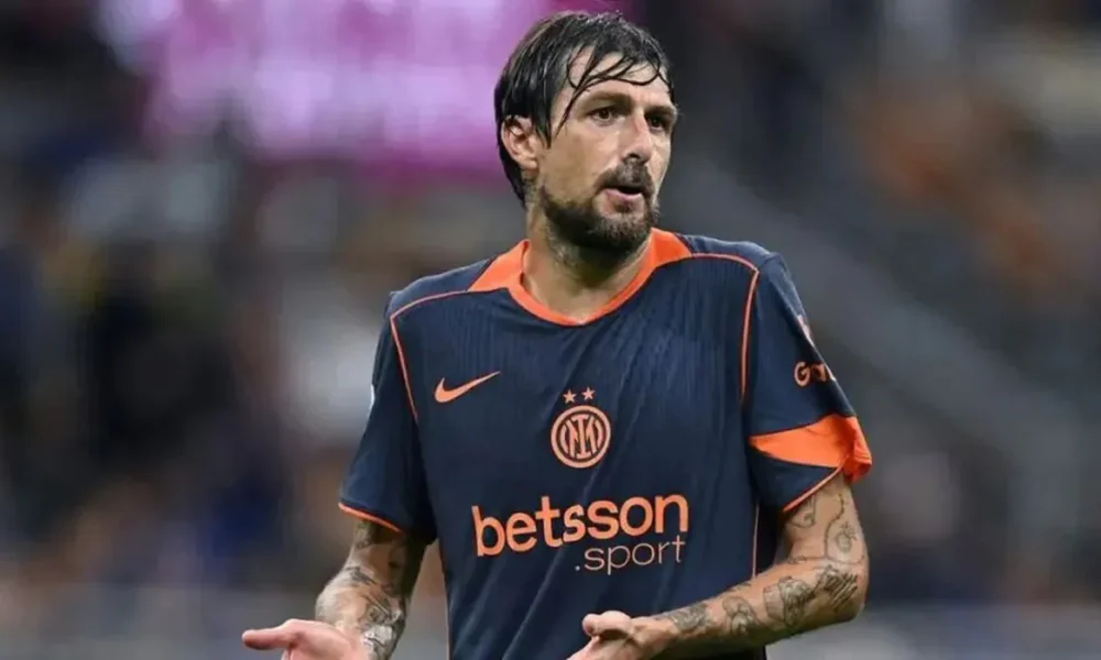 Acerbi al centro dei desideri di due squadre di Serie A: dove potrebbe giocare dopo l’addio a zero dall’Inter