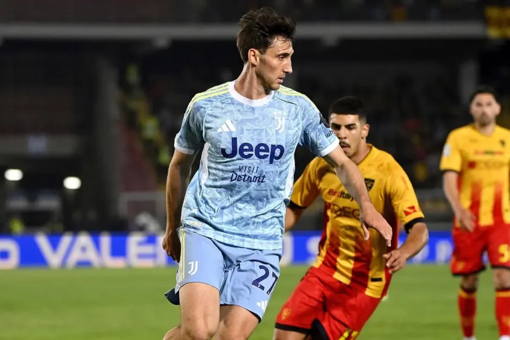 Andrea cambiaso Juventus in azione