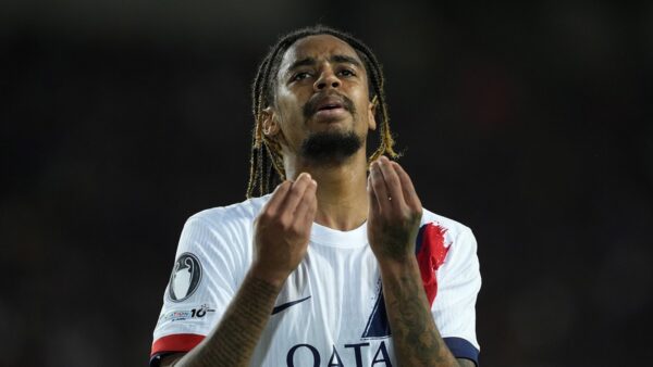 Barcola con la maglia del Psg