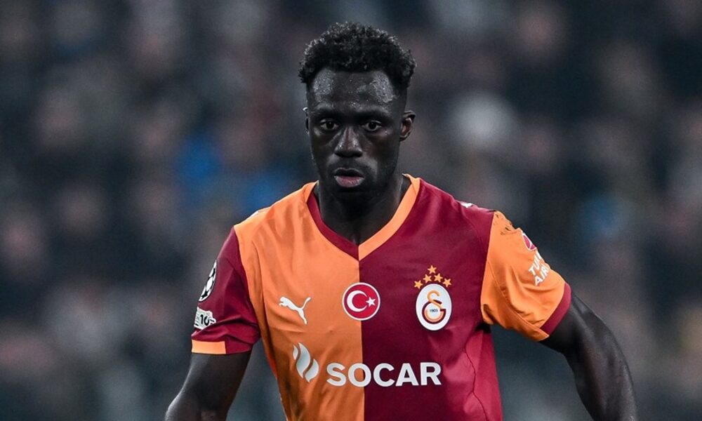Mercato Como, tutti pazzi per Baturina ma i lariani hanno preso questa decisione. Caccia al centrale da Champions, spunta Davinson Sánchez