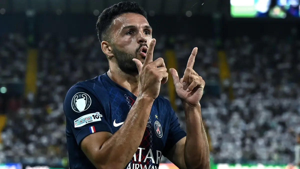 calciomercato milan caccia a gon231alo ramos per il dopo leao amorim fa altri due nomi per il diavolo da Calcionews24.com calciomercato milan caccia a gon231alo ramos per il dopo leao amorim fa altri due nomi per il diavolo