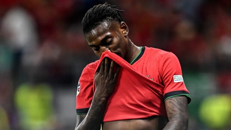 Leao rischia di saltare l'esordio ai Mondiali: possibile stangata per Rafa dopo il pugno a Ramon! Il precedente di Ronaldo 2 Leao