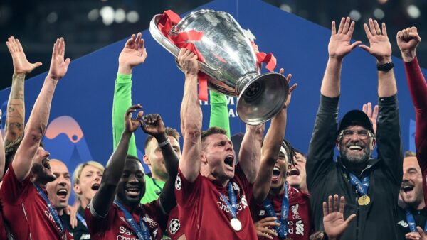 Milner solleva la Champions League col Liverpool