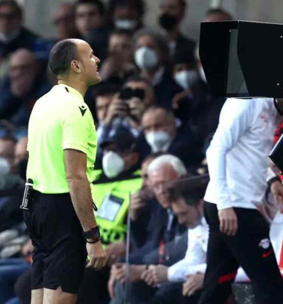 Arbitro Var per calcio